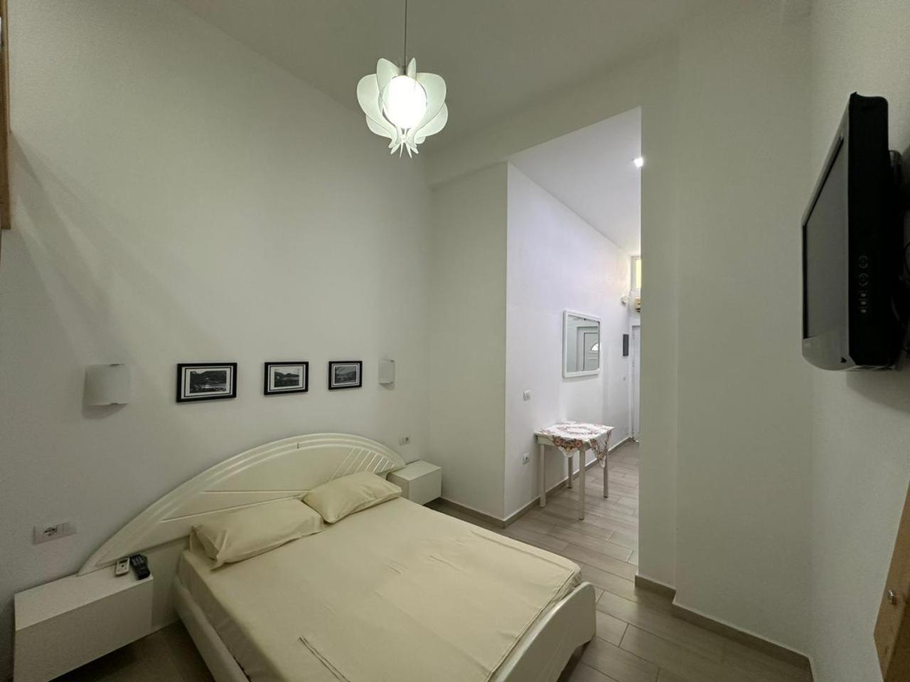 Kleopatra Apartment Sarandë